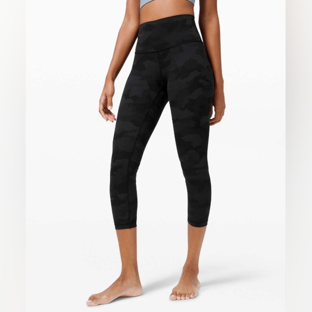 Lululemon - Wunder Under High Rise Crop 21" Luxtreme - 6 - Camo Deep Coal - EUC